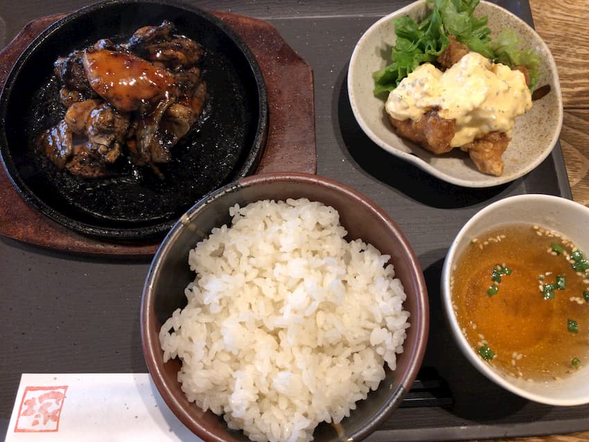 炭火焼き定食
