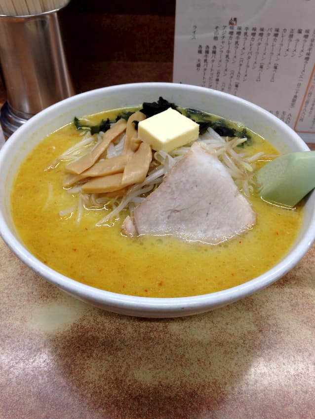 味噌カレー牛乳ラーメン