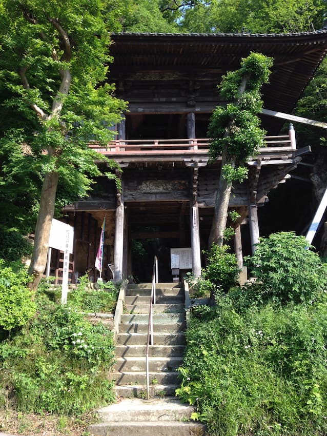 岩室観音堂