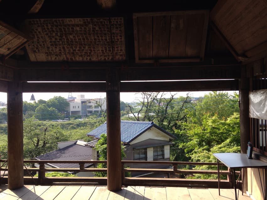 岩室観音堂
