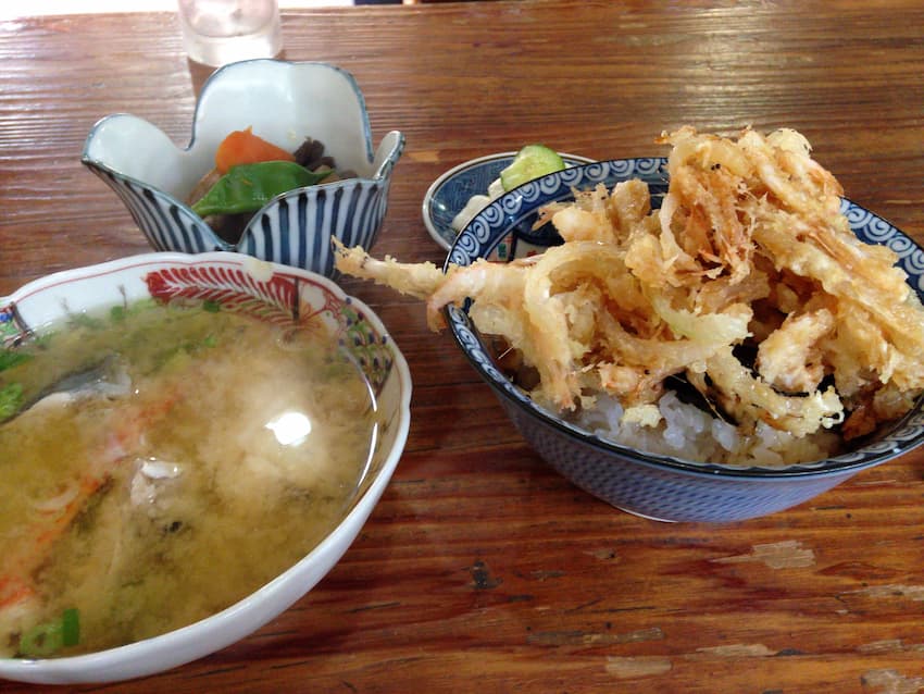 白エビのかき揚げ丼