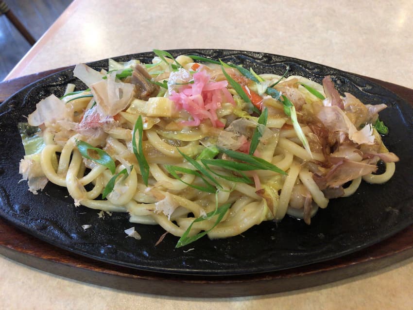 ホルモンうどん