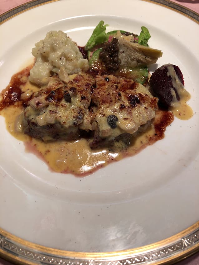 牛フィレ肉のカフェ・ド・パリ