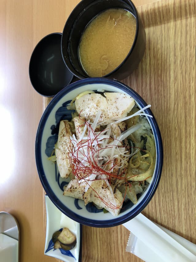 チャーシュー丼