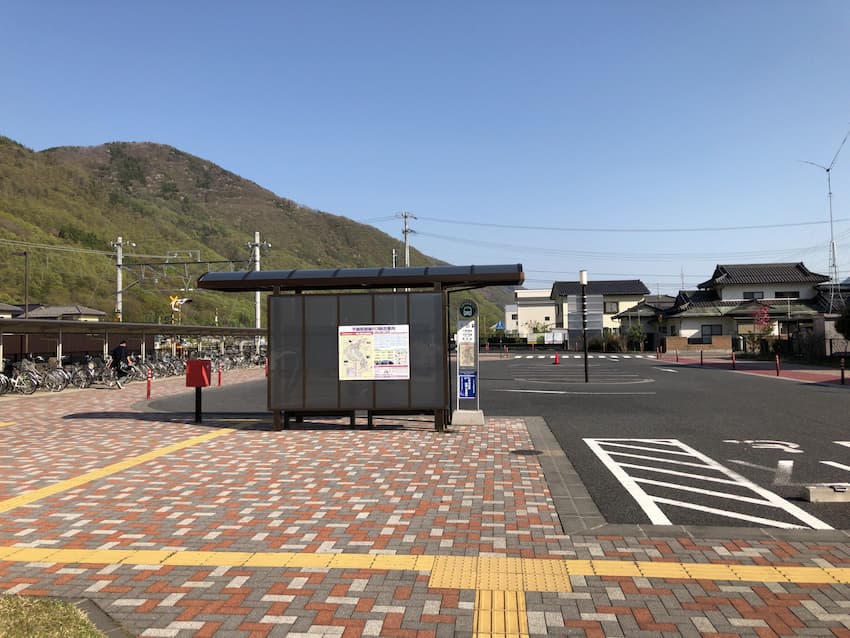 千曲駅前