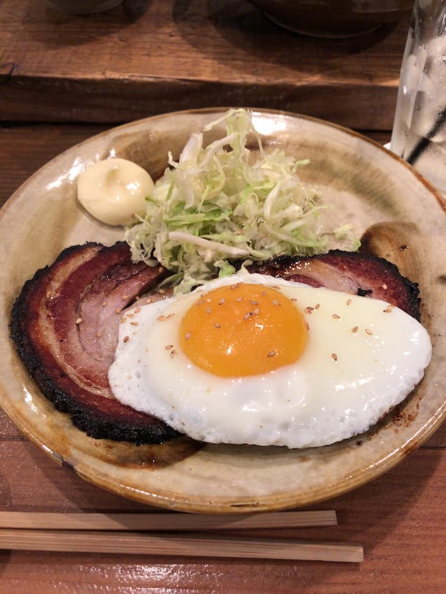 名物 チャーシューエッグ