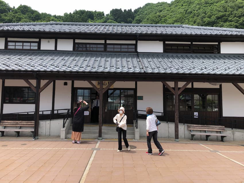 勝山駅