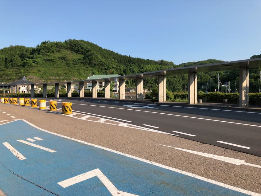 出雲三成駅前