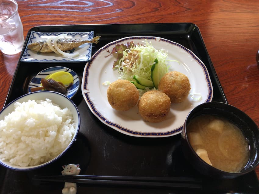 さざえコロッケ定食