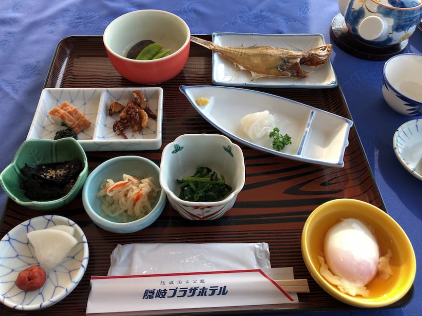 朝食