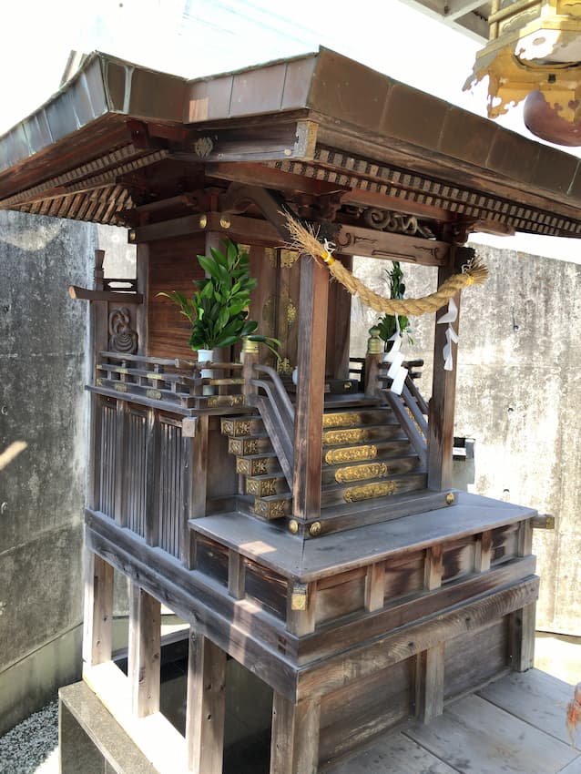 白蛇神社