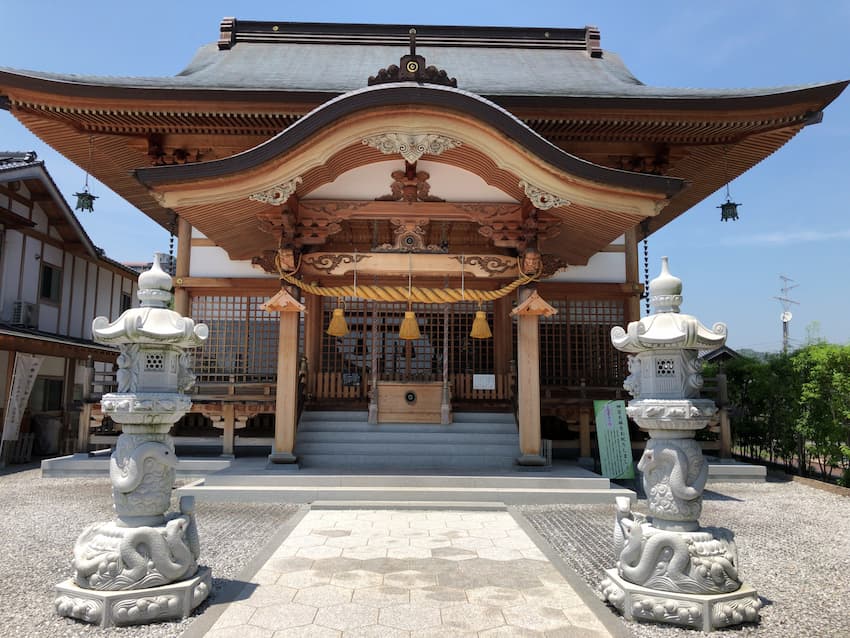 白蛇神社