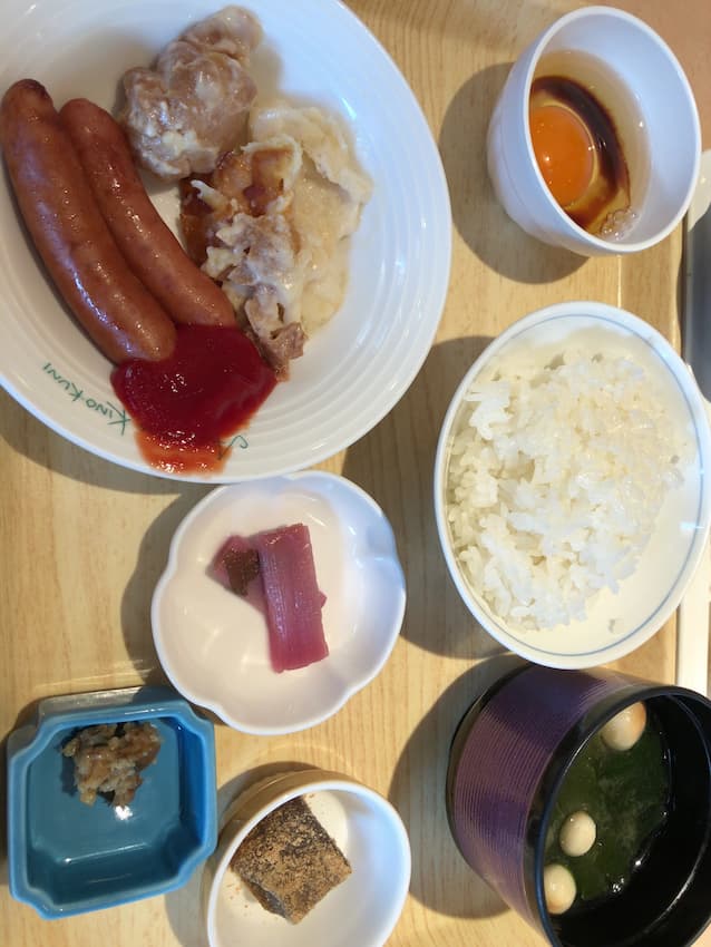 朝食バイキング