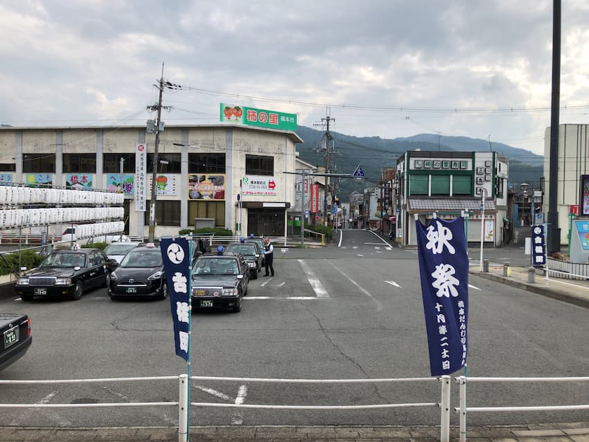 橋本駅前