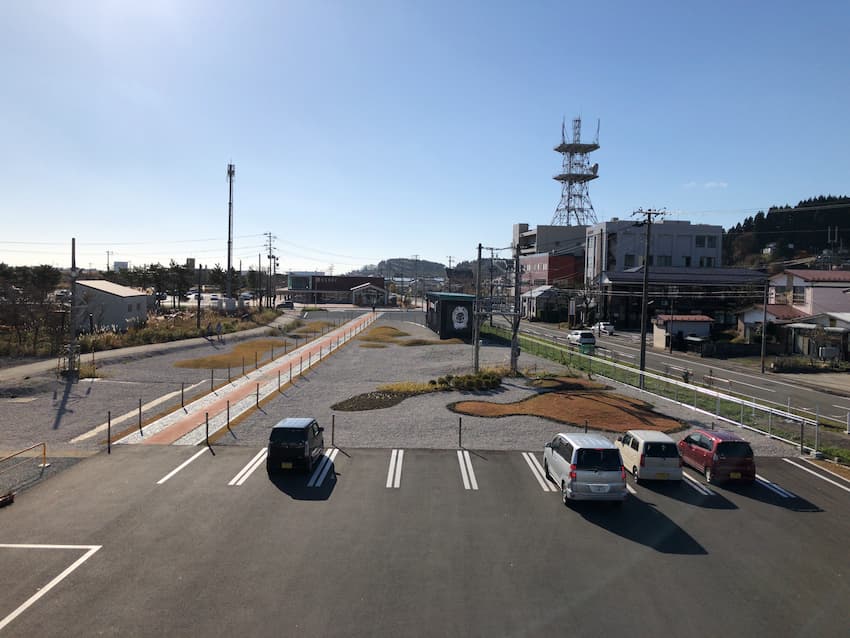 男鹿駅前