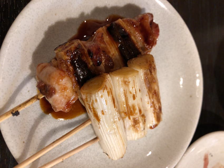 赤鶏ネギ間と白ネギ