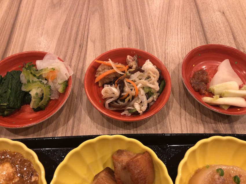 朝食バイキング