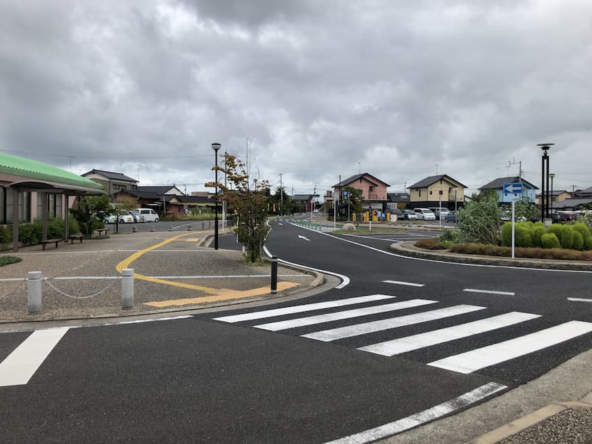 吉富駅前