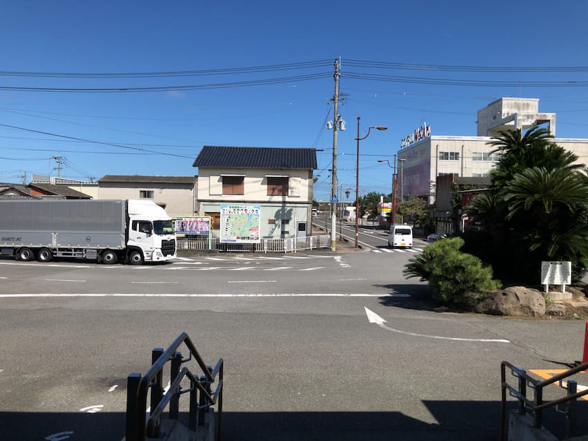 柳ヶ浦駅前