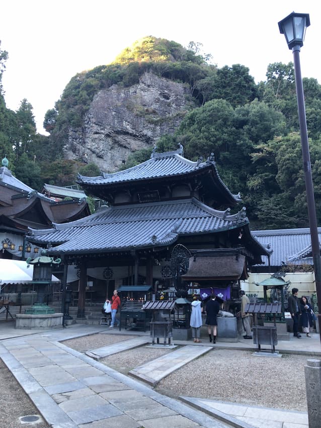 宝山寺