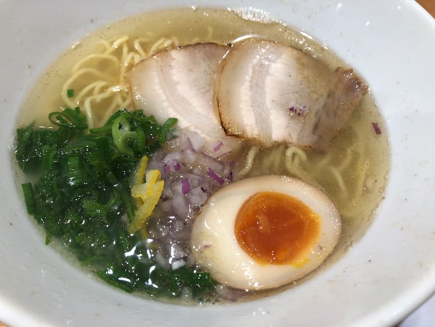鶏塩ラーメン