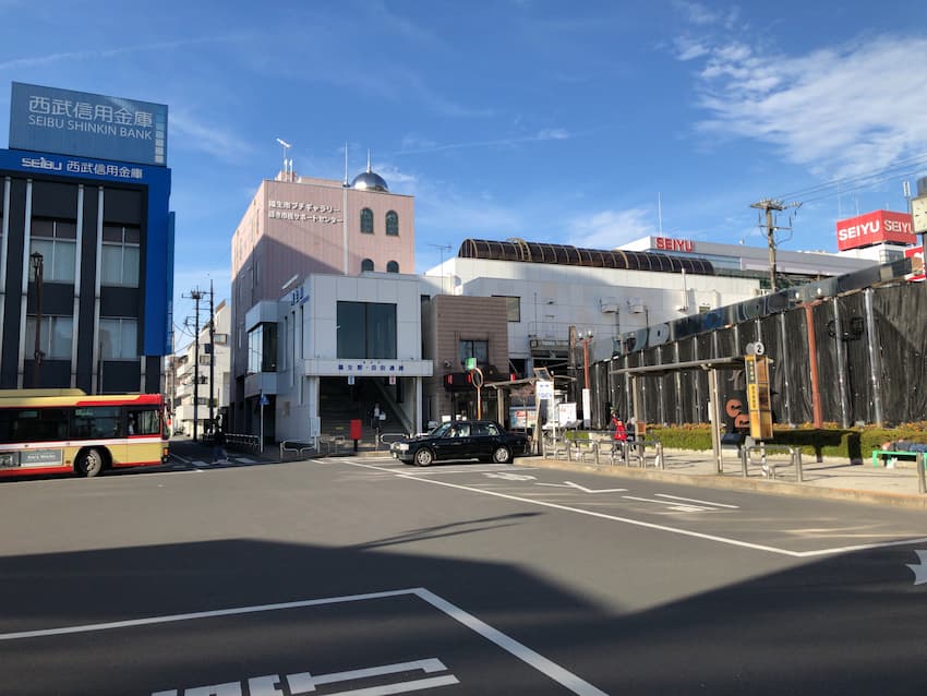 福生駅前