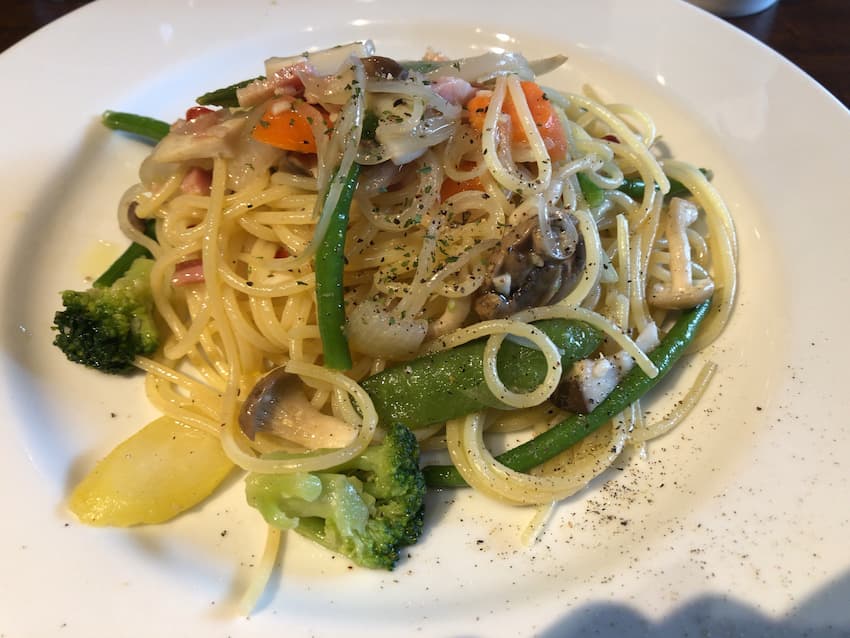 お野菜たっぷりペペロンチーノ