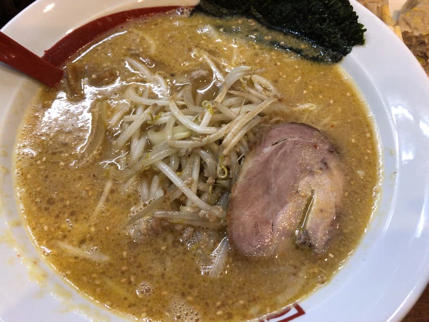 白胡麻味噌ラーメン