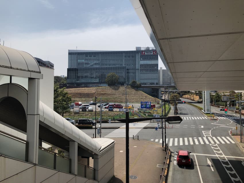 多摩センター駅前