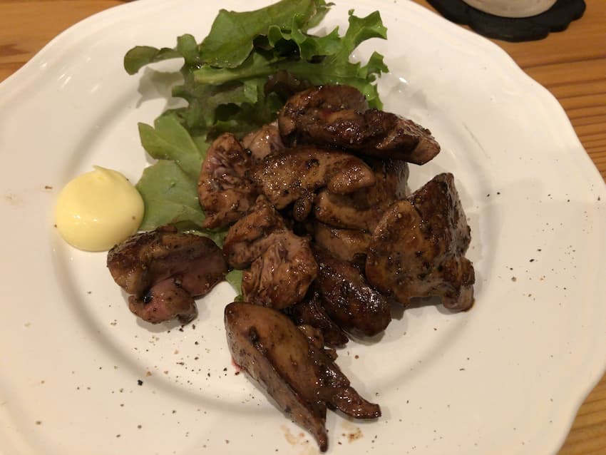 新鮮鶏レバー黒コショウ炒め
