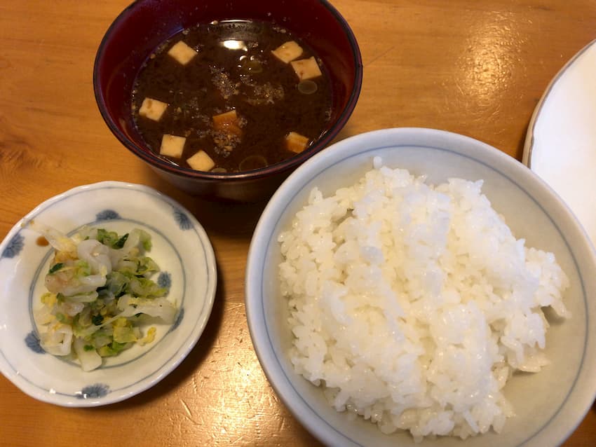 ご飯と赤だし