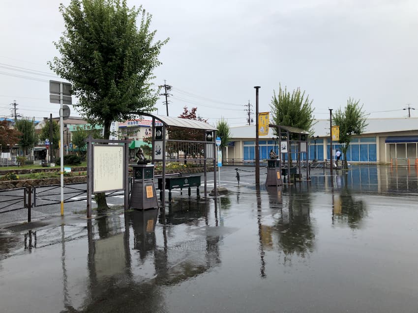 新清洲駅前