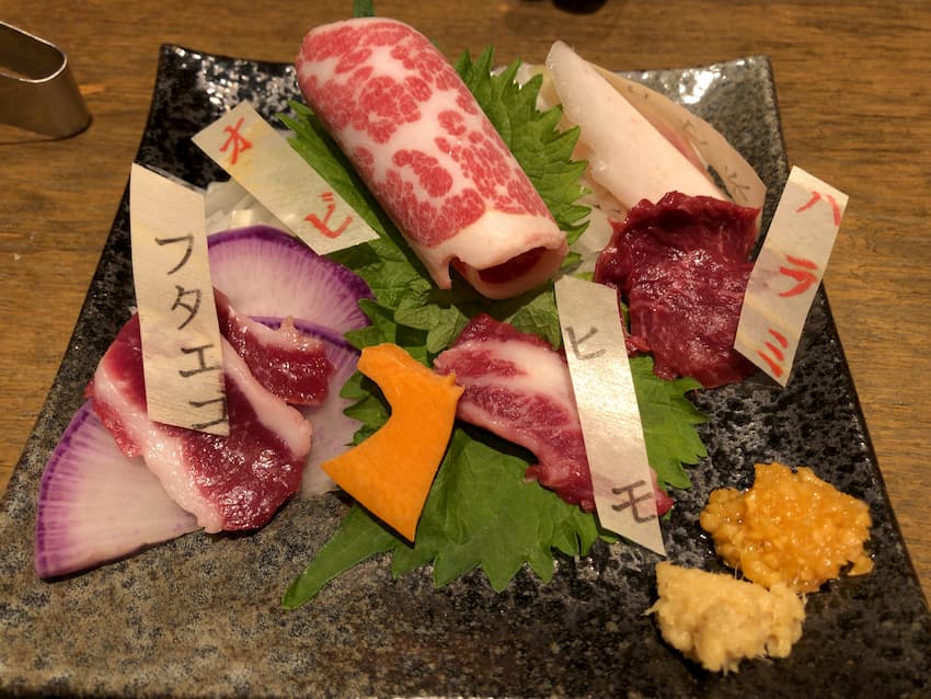 馬刺し
