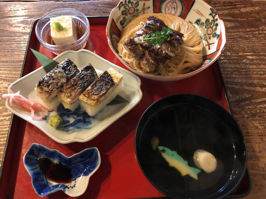 鯖街道焼鯖寿司付き