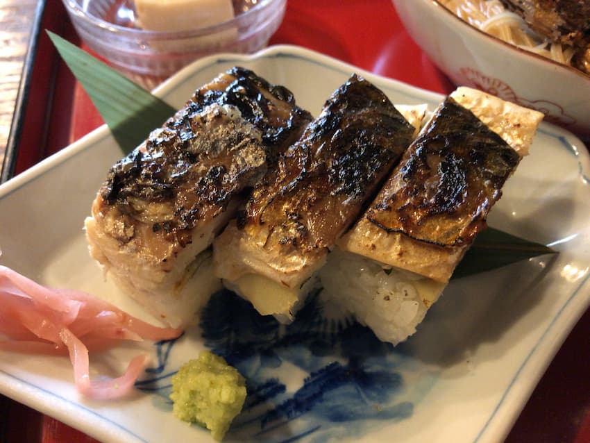 焼鯖寿司